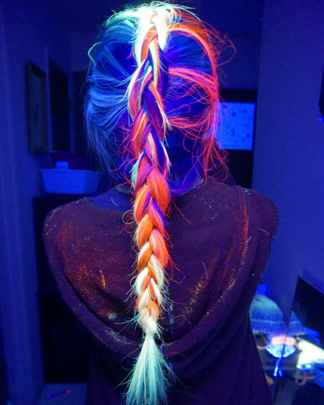 Cabelo que brilha no escuro Cabelo que brilha no escuro